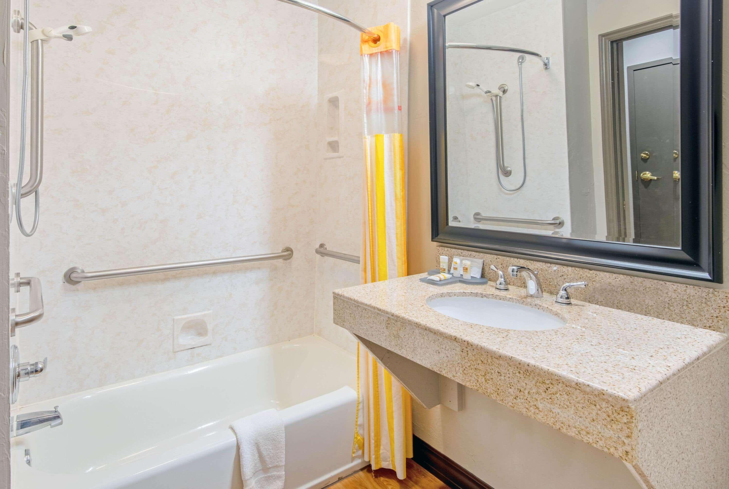 La Quinta By Wyndham Oklahoma City - Moore Exterior photo